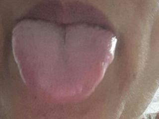 Desperate women tongue 4 of 5