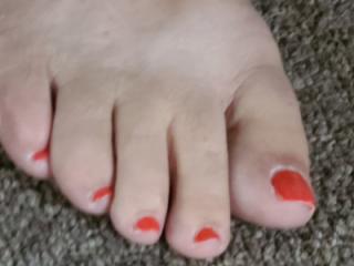 Orange toes 1 of 4