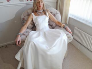 35 Alessia Travestita Wedding Dress 18 of 20