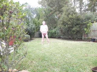 Tom Nude Backyard 10 Nov 2016 18 of 20