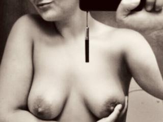 Ellen sexy b&w
