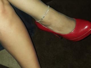 My hotwife in stilettos, tights and hotwife anklet 3 of 7