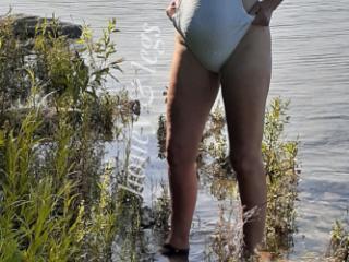Legs, Lady on the Lake 15 of 18
