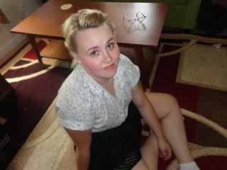 Schoolgirl look 5 of 6