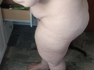 Wife's succulent thighs 1 of 10