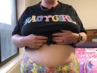 Hairy MILF Piggy 7 of 20