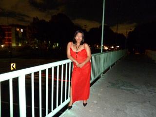 Red nightgown at the bridge 2 of 11