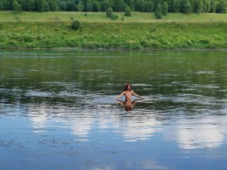 Nude Playing in Volga-river 6 of 20