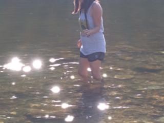 58 YO Vietnamese Wife 1 of 6