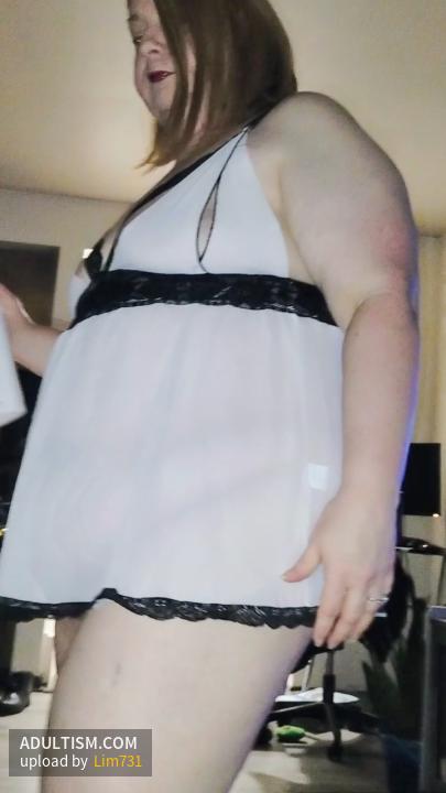 Image 2 of 20