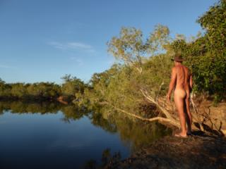 Enjoy my cheeky cheeks in nature 1 of 14
