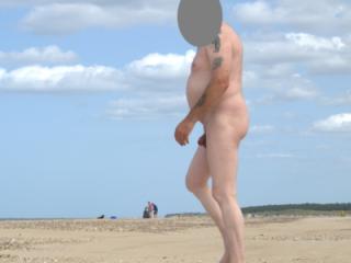 a day at the nudes beach 3 of 6