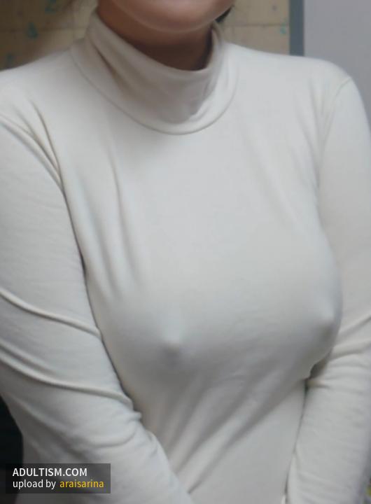 Image 2 of 10