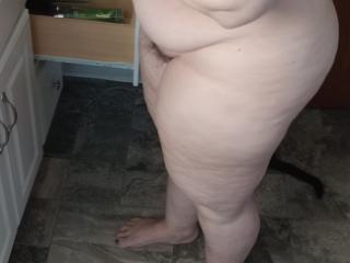 Wife's succulent thighs 2 of 10
