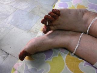 Beautiful feet wearing different kind of chain 20 of 20