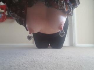 Padlocked nipples 1 of 4