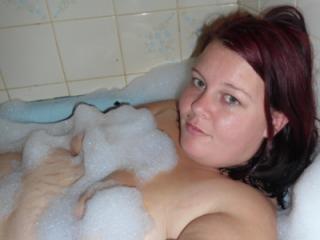janie taking a Bath selfies 20111110 7 of 20