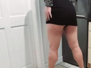 Leggy Dogtooth Slut....More Kitchen Legs.... 8 of 19