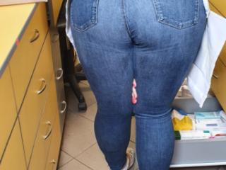 my fat huge juicy ass in tight jeans 10 of 20
