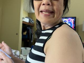 Thai Lady 4 of 14