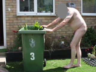 naked in the Garden
