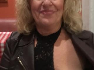 Is This Sexy Enough to Get Laid In? 8 of 13
