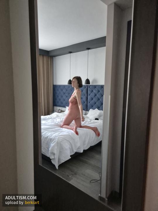 Image 10 of 14