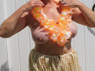 grass skirt 4 of 6