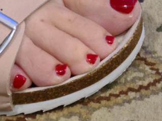Red toes 5 of 5