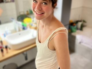 HotWife shows titties 1 of 5