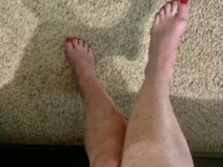 Legs, feet and toes 14 of 17