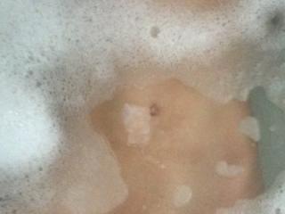 Anne, bathing time 4 of 8
