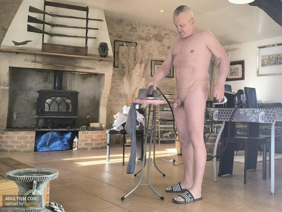 Image 4 of 10