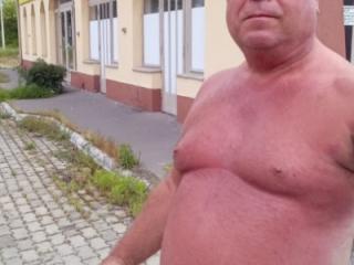 Naked in public 5 of 7