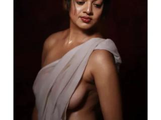 With Saree 1 of 6