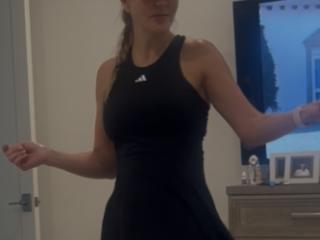 Tenis outfit 2 of 8