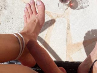 Wine, feet and a little bit more