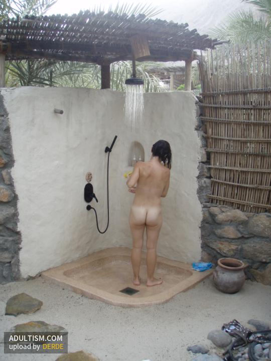 Image 2 of 8