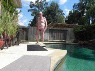 Tom (1) Living in the Nude 8 of 19