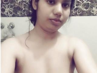 Desi mallu wife nude boobs exposed leaked 3 of 4