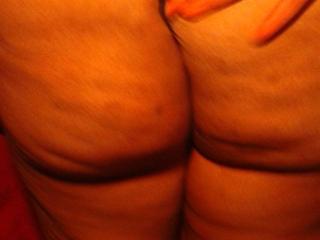 Thongs up in between her plump crack 4 of 7