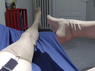 Nylon show in real nylons! 4 of 9