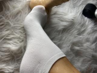 My fiancé's lovely feet... 3 of 5
