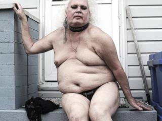 Shuggah Sow On Display For The Public On the front Porch 10 of 19