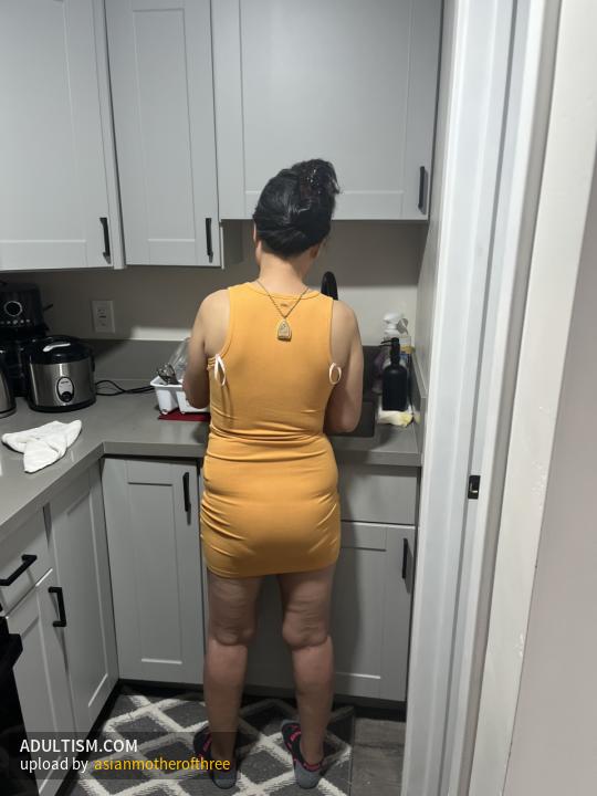 Image 2 of 20
