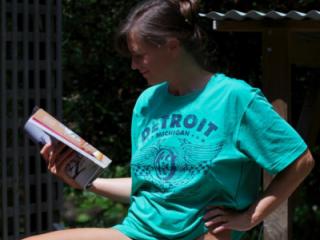 T-shirt and bottomless 4 of 14