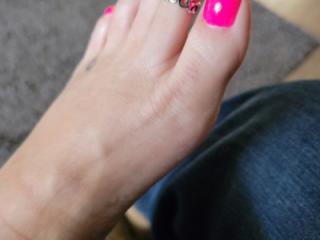 More pink toes 3 of 4