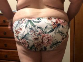 Some new bikini bottoms 3 of 17
