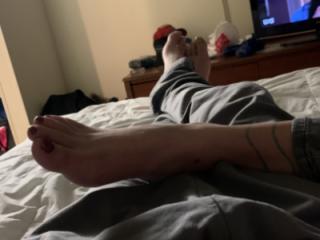 Sexy feet and legs 9 of 20