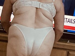Horny wife for big cocks 5 of 6